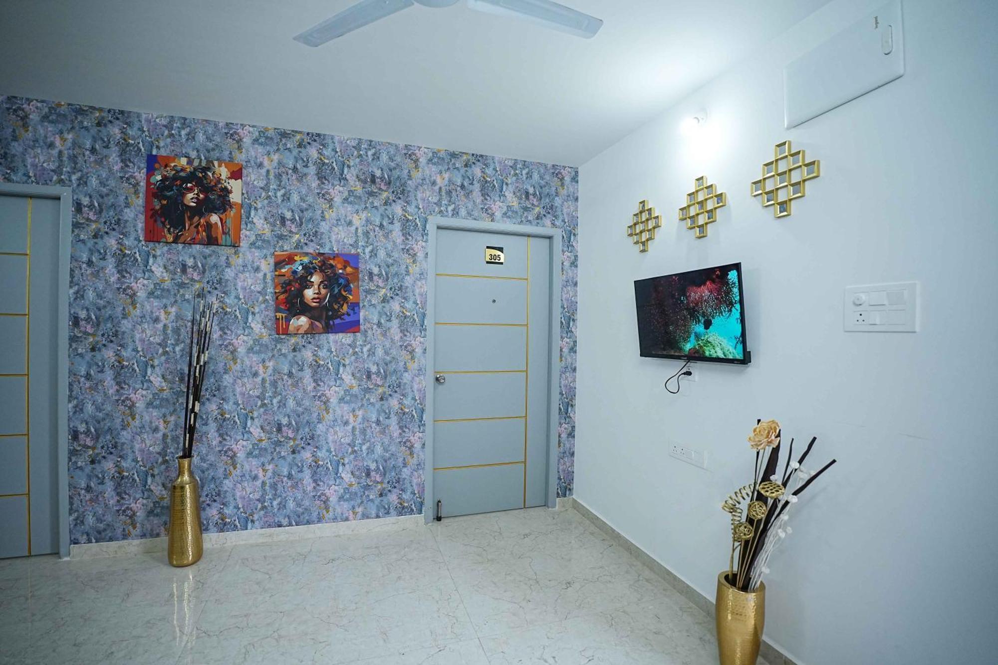 Yellow Bells Studios And Suites Gachibowli Zewnętrze zdjęcie